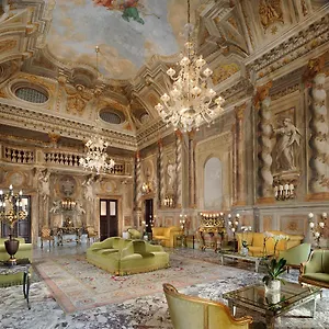 grand-continental.it-tuscanyhotel.com/